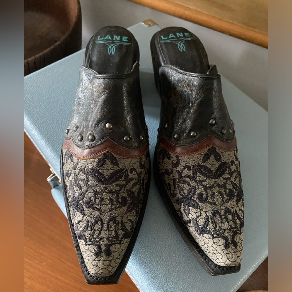 Lane Mules 8 1/2 - Picture 2 of 9